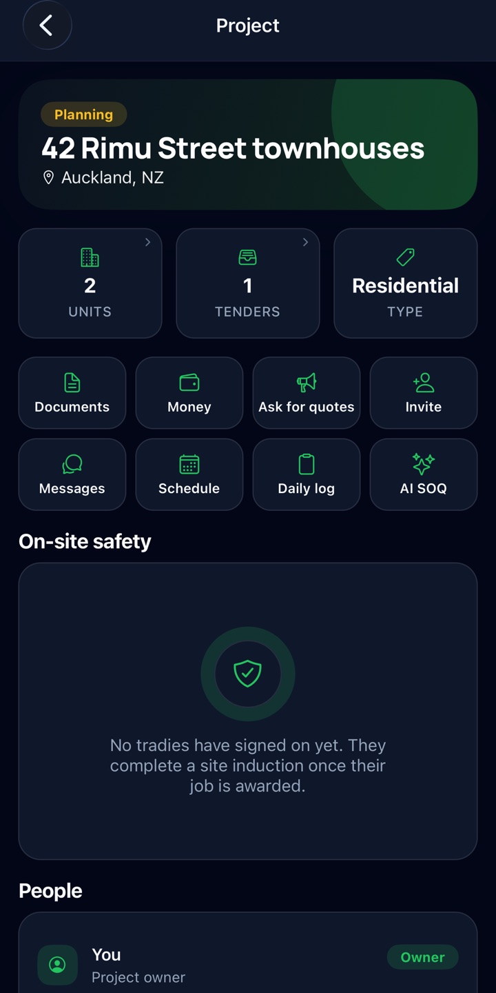 QSME app: a townhouse project with documents, money, quotes, schedule, daily log and the people on site